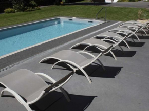 Отель Luxurious countryside holiday home with swimming pool  Мальмеди